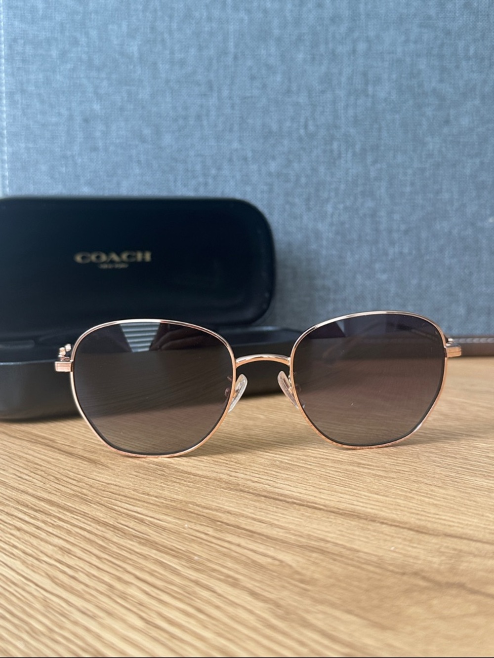 Coach Rose Gold Frame Sunglasses with Brown Lenses & case - Picture 2 of 16